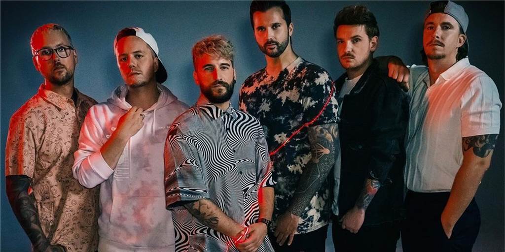 Castrop-Rauxeler Band Electric Callboy: Irres Jahr, neues Album, Erfolgs-Tour Die Band Electric Callboy hat ein neues Album veröffentlicht. Es heißt "Tekkno" und ist ein Mix aus Schlager, Dancefloor und Metal. Die Band ist auf Tournee durch England und Frankreich, dann geht es in die USA.