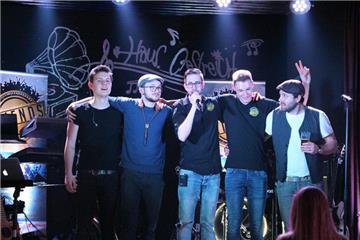 Die Band Friends (v.l.): Valentin Rocke, René Tempel, Marwin Schoenacker, Nils Hartmann, Moritz "Moe" Unverhau.