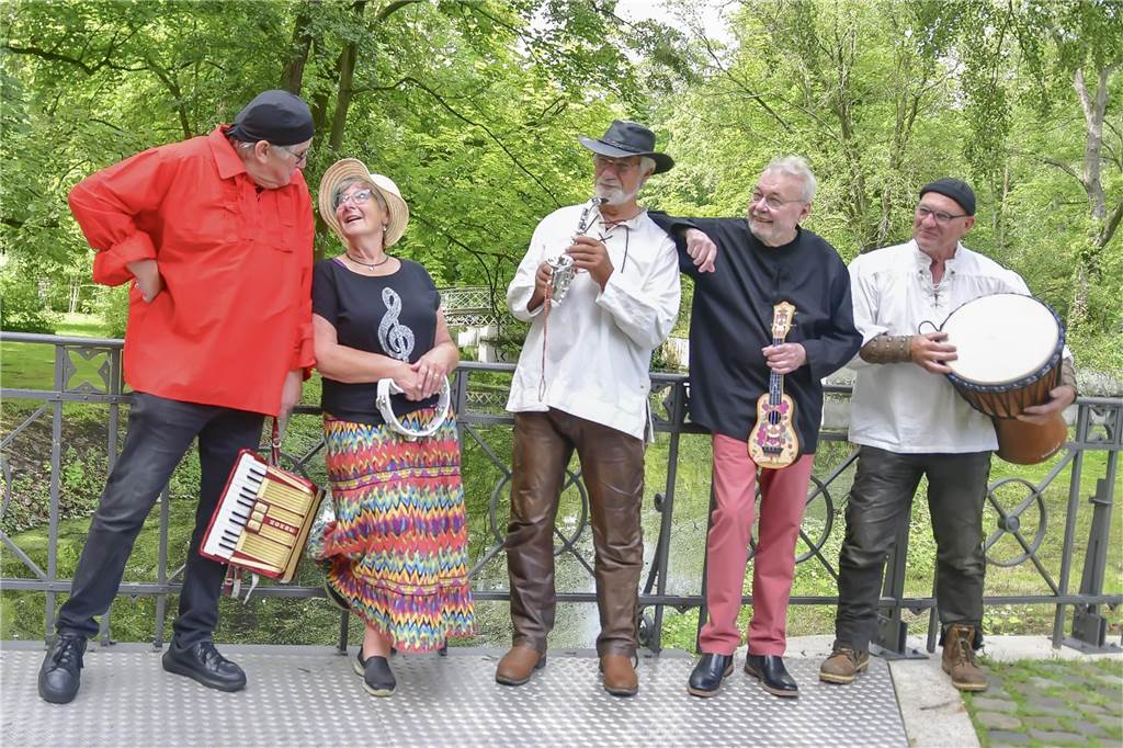 Demokratie-Festival: Buntes Programm und Premiere auf der Bühne Band "Klabauter & Co."