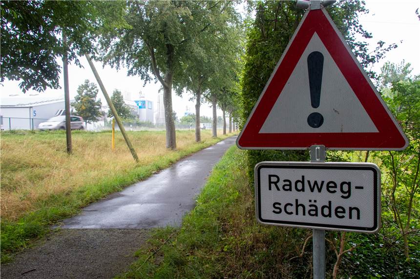 Erneuerungen von Radweg und Dinkelbrücke starten bei Legden am Montag Die Bauarbeiten am Radweg zwischen Ahaus und Legden beginnen am Montag.