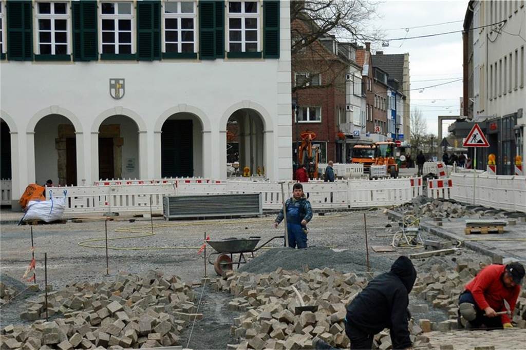 Fußgängerzone Dorsten: Umbau 700.000 Euro teurer geworden als geplant Die Bauarbeiter waren schneller fertig als gedacht.
