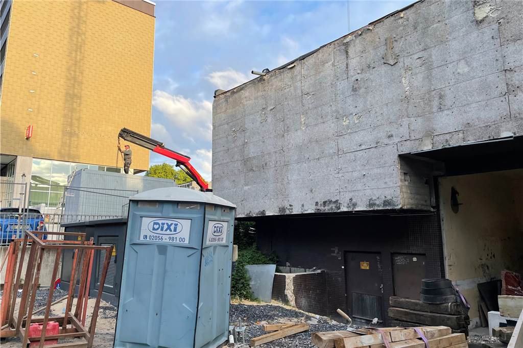 Kaufhaus-Umbau: Insolvenzverwalter macht Dortmundern große Hoffnungen Die Baustelle am ehemaligen Konze-Kaufhaus in Lügendortmund
