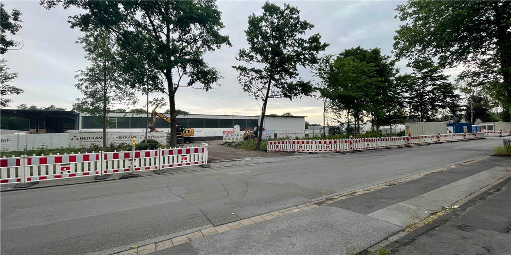 Bergbauschächte in Selm werden verfüllt: So ist der Stand der Arbeiten Die Baustelle an der Industriestraße sieht recht unscheinbar aus. Dabei passiert dort gerade etwas Historisches.