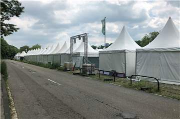 Die Bauzäune rund um das Festi-Gelände werden abgebaut.