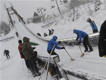 Die Bedingungen in Harrachov ließen keinen Wettkampf zu. Foto: Flip Singer