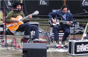 Die beiden Brüder Gutierrez verzauberten die Besucher mit ihren Gitarrenklängen.