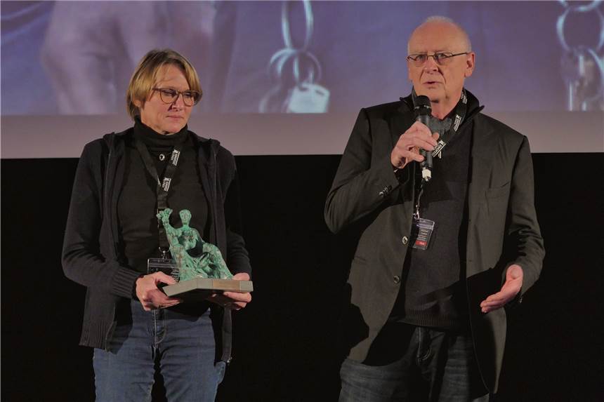 Kinofest-Gewinner zeigen spannenden Dokumentarfilm erneut in Lünen Die beiden Dokumentarfilmer Ulrike Franke und Michael Loeken drehten „We Are All Detroit" und gewannen damit die „Lüdia“ beim 31. Kinofest. Am 19. Januar präsentieren sie den Film beim Filmclub in der Cineworld.