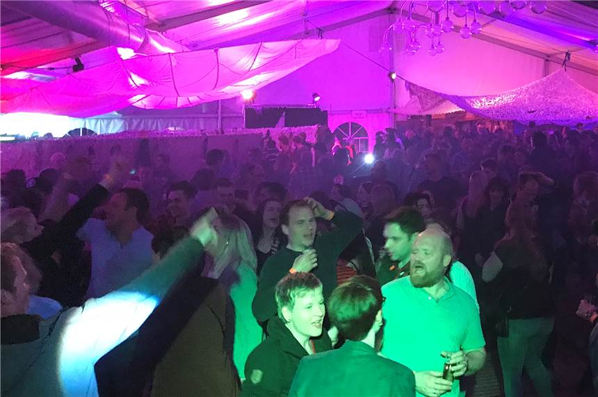 Après-Ski-Party 2020 in Ascheberg abgesagt wegen der aktuellen Entwicklung des Coronavirus Die beliebte Après-Ski-Party der Kolpingsfamilie Ascheberg, die am Samstag, 7. März bei Frenking stattfinden sollte, wurde vorsorglich abgesagt.