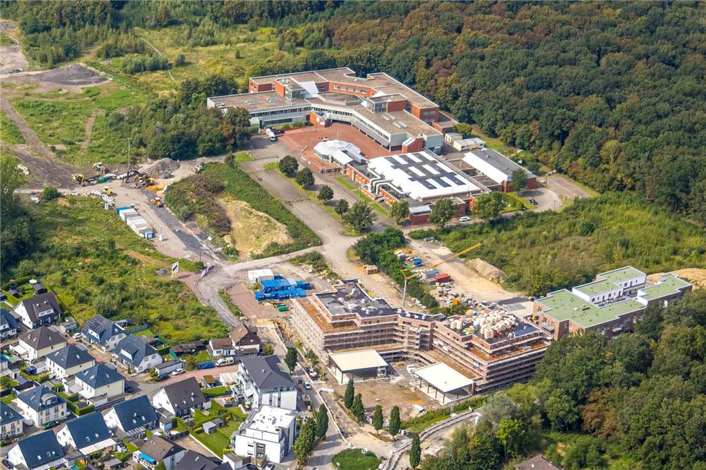 Erste Immobilien der Fakt AG veräußert: Das sind die Käufer Die Bergbauberufsschule in Bergkamen wurde 2018 von der Fakt Bildungsstätten GmbH übernommen.