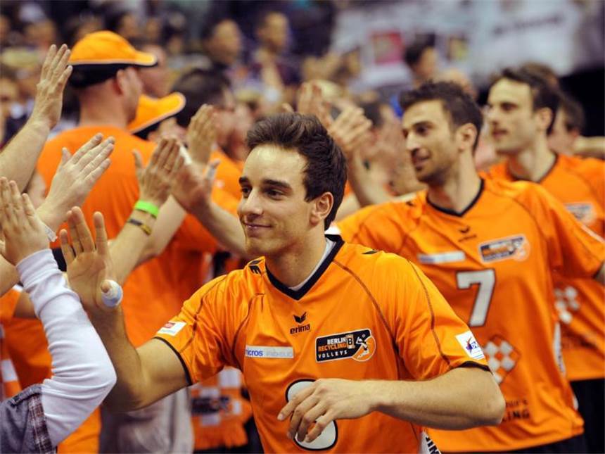 Berlin Volleys erhöhen auf 2:0 gegen Friedrichshafen Die Berlin Volleys können schon im nächsten Spiel den Titel klarmachen. Foto: Ole Spata