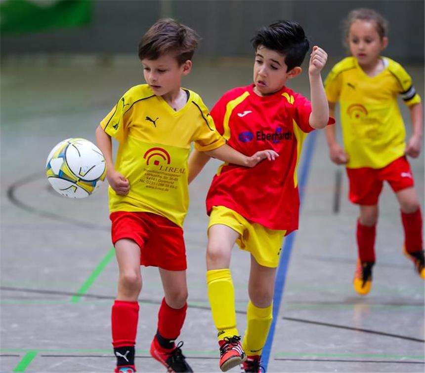 Die besten Bilder der 32. Hallenfußball-Stadtmeisterschaft der Junioren.