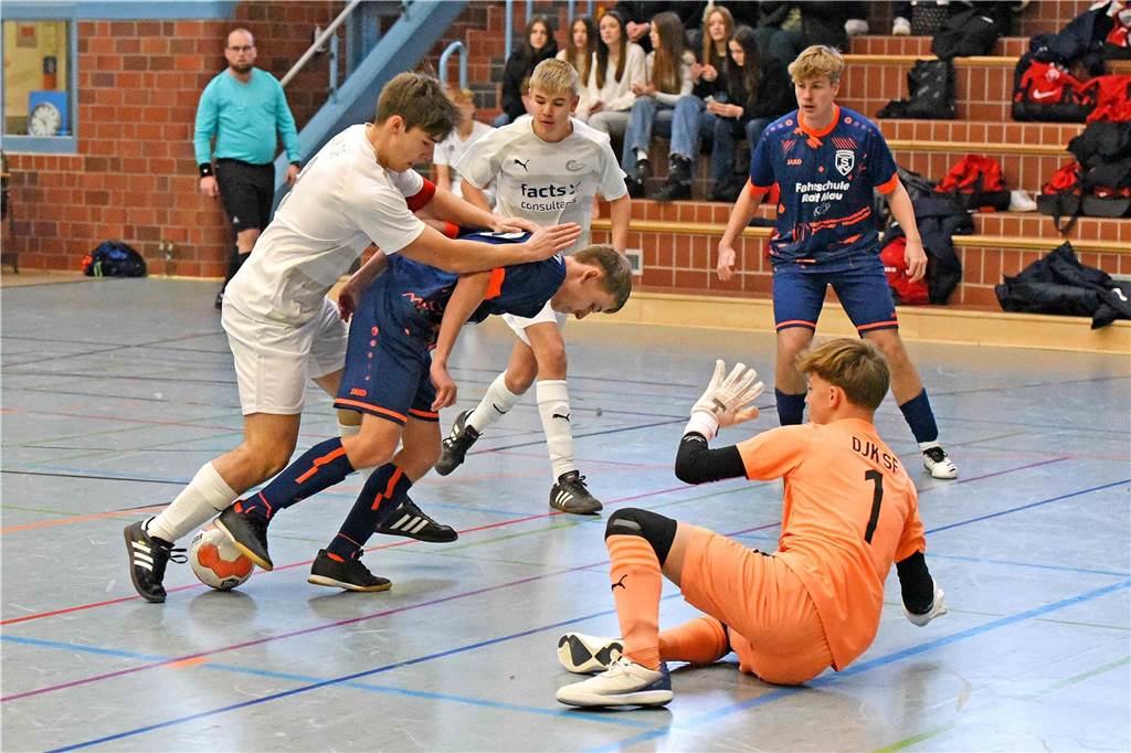 Die besten Bilder der U17-Halenfußball-Kreismeisterschaft in Raesfeld.