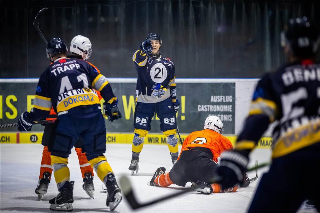 Die besten Bilder des 15:3-Eisadler-Erfolgs gegen die Disnlakener Kobras. 