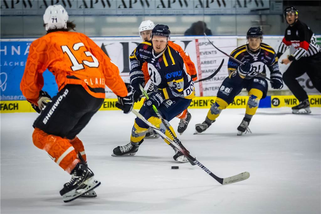 Die besten Bilder des 15:3-Eisadler-Erfolgs gegen die Disnlakener Kobras. 