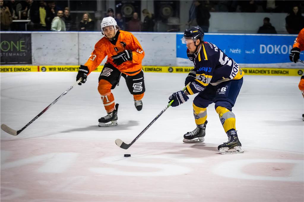 Die besten Bilder des 15:3-Eisadler-Erfolgs gegen die Disnlakener Kobras. 