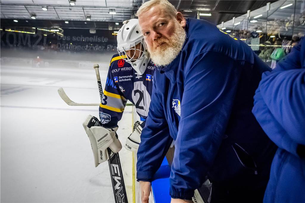 Die besten Bilder des 15:3-Eisadler-Erfolgs gegen die Disnlakener Kobras. 