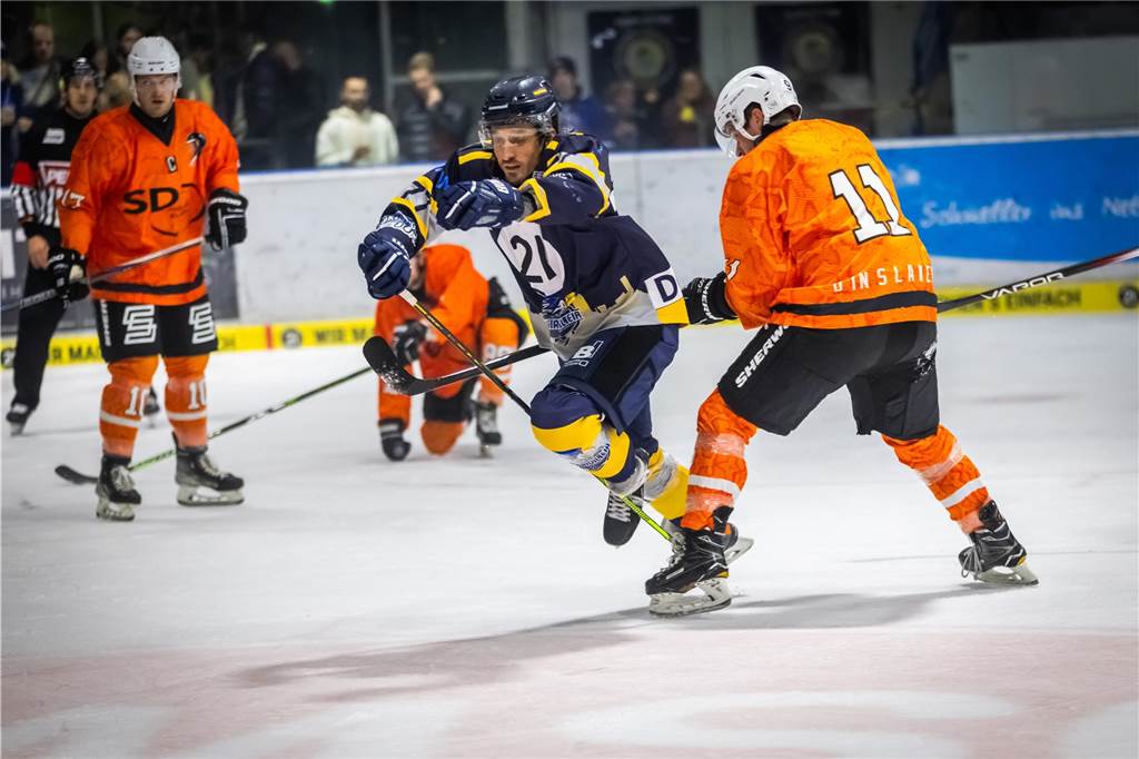 Die besten Bilder des 15:3-Eisadler-Erfolgs gegen die Disnlakener Kobras. 