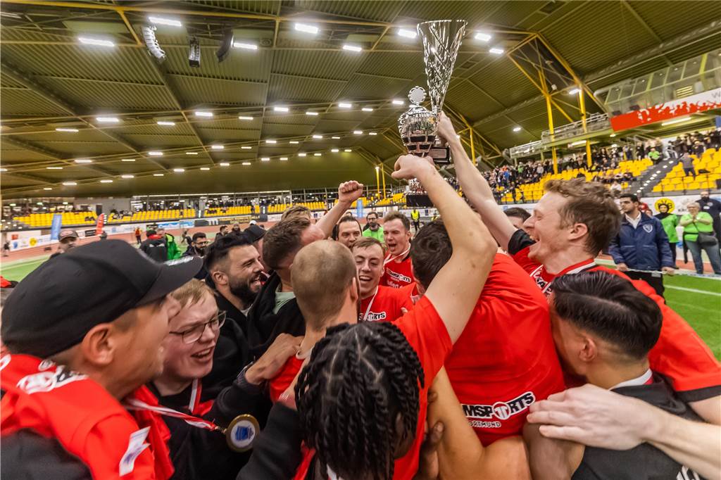 Dortmunder Hallenstadtmeisterschaft: Die besten Bilder des Endspiels Die besten Bilder des Endspiels zwischen dem FC Brünninghausen und dem ASC 09 Dortmund