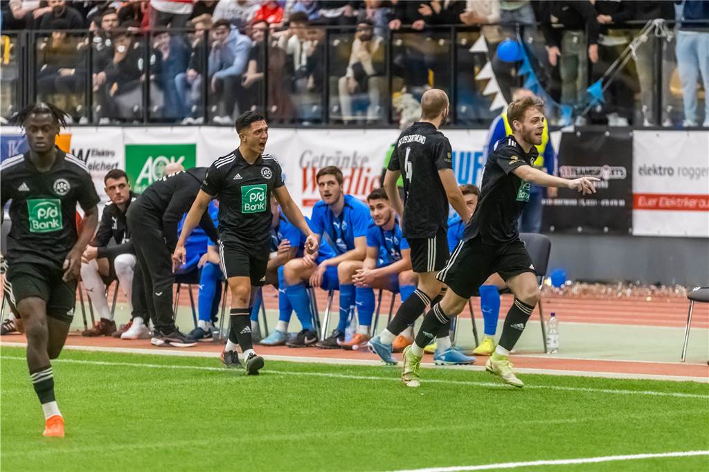 Dortmunder Hallenstadtmeisterschaft: Die besten Bilder des Endspiels Die besten Bilder des Endspiels zwischen dem FC Brünninghausen und dem ASC 09 Dortmund