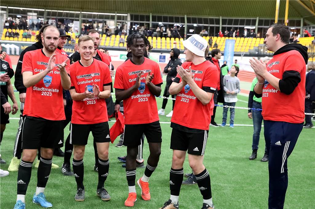 Dortmunder Hallenstadtmeisterschaft: Die besten Bilder des Endspiels Die besten Bilder des Endspiels zwischen dem FC Brünninghausen und dem ASC 09 Dortmund