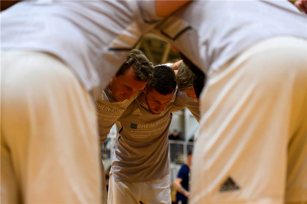 Die besten Bilder des ersten Vorrundentages aus der Halle Brackel.