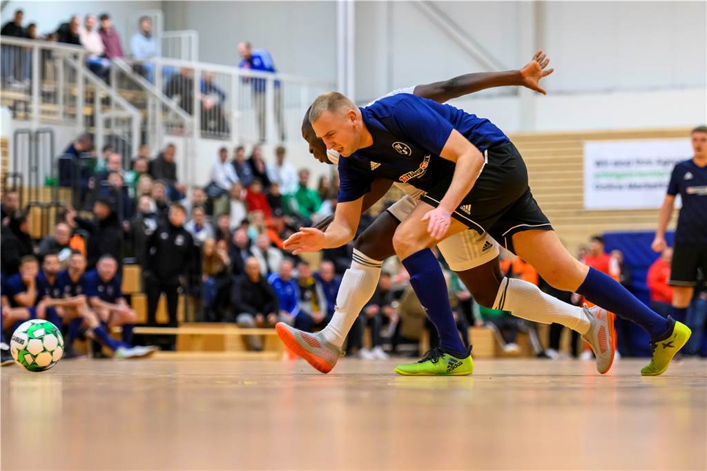 Die besten Bilder des ersten Vorrundentages aus der Halle Brackel.