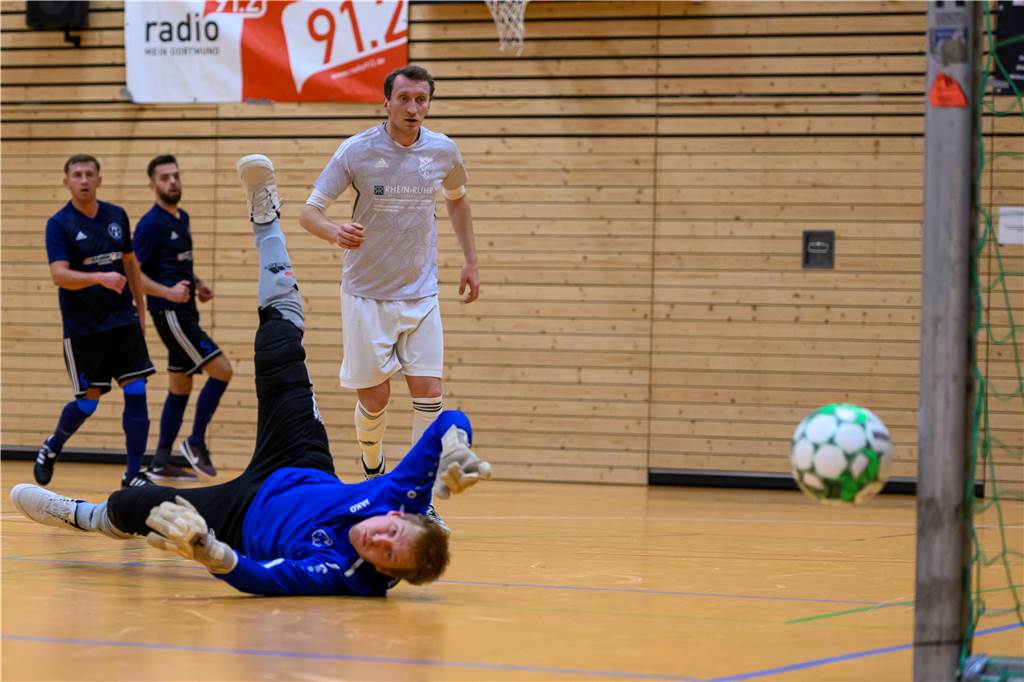 Die besten Bilder des ersten Vorrundentages aus der Halle Brackel.