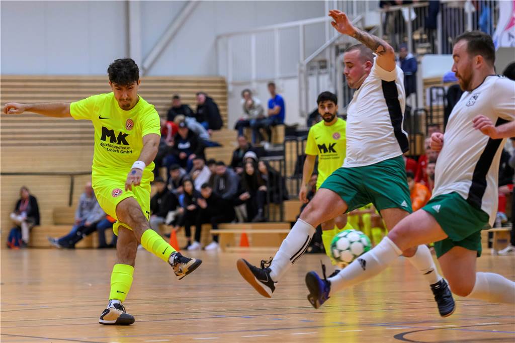 Die besten Bilder des ersten Vorrundentages aus der Halle Brackel.