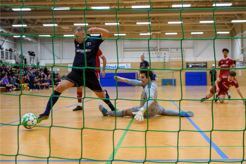 Die besten Bilder des ersten Vorrundentages aus der Halle Brackel.