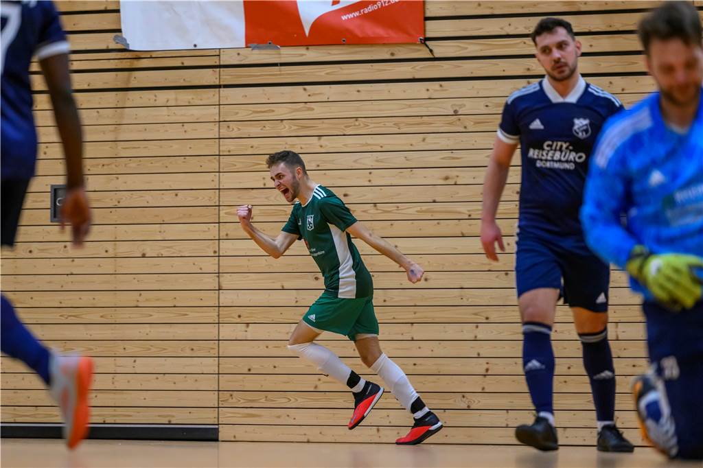 Die besten Bilder des ersten Vorrundentages aus der Halle Brackel.
