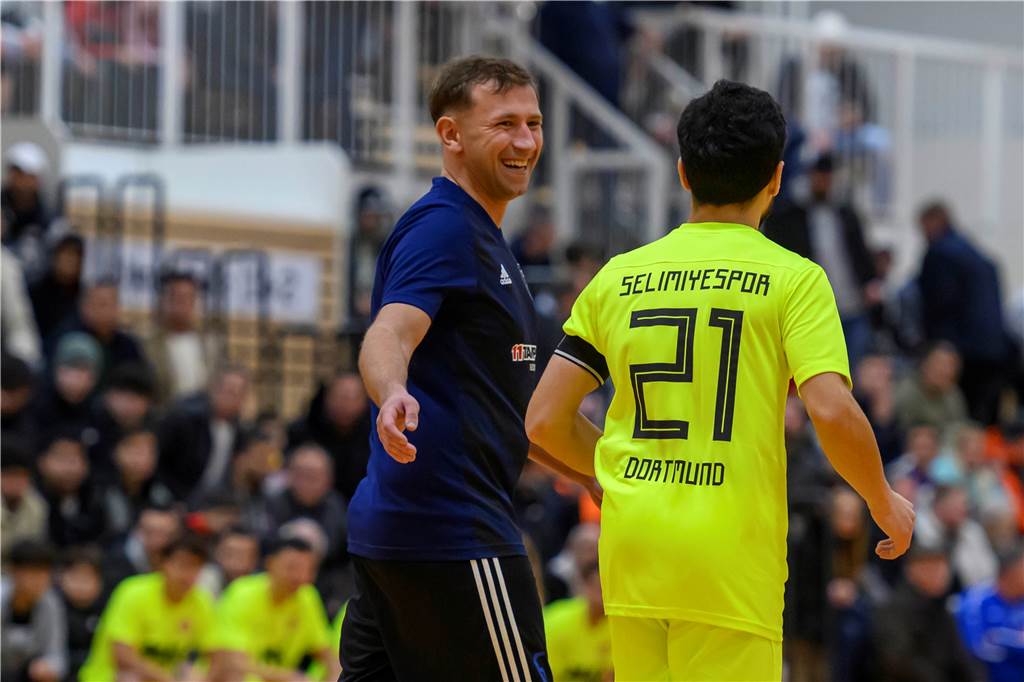 Die besten Bilder des ersten Vorrundentages aus der Halle Brackel.