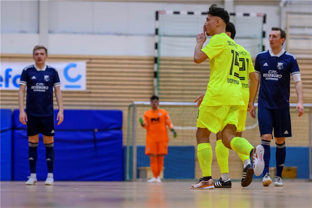 Die besten Bilder des ersten Vorrundentages aus der Halle Brackel.