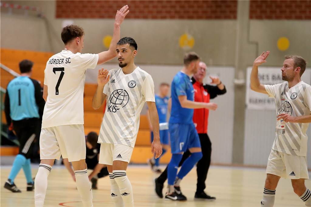 Die besten Bilder des ersten Vorrundentages aus der Halle Wellinghofen.