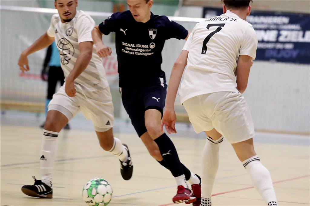 Die besten Bilder des ersten Vorrundentages aus der Halle Wellinghofen.