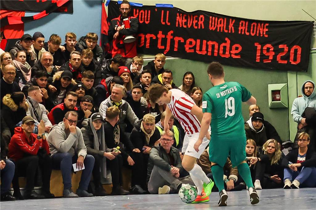 Die besten Bilder des ersten Vorrundentages aus der Halle Nette.