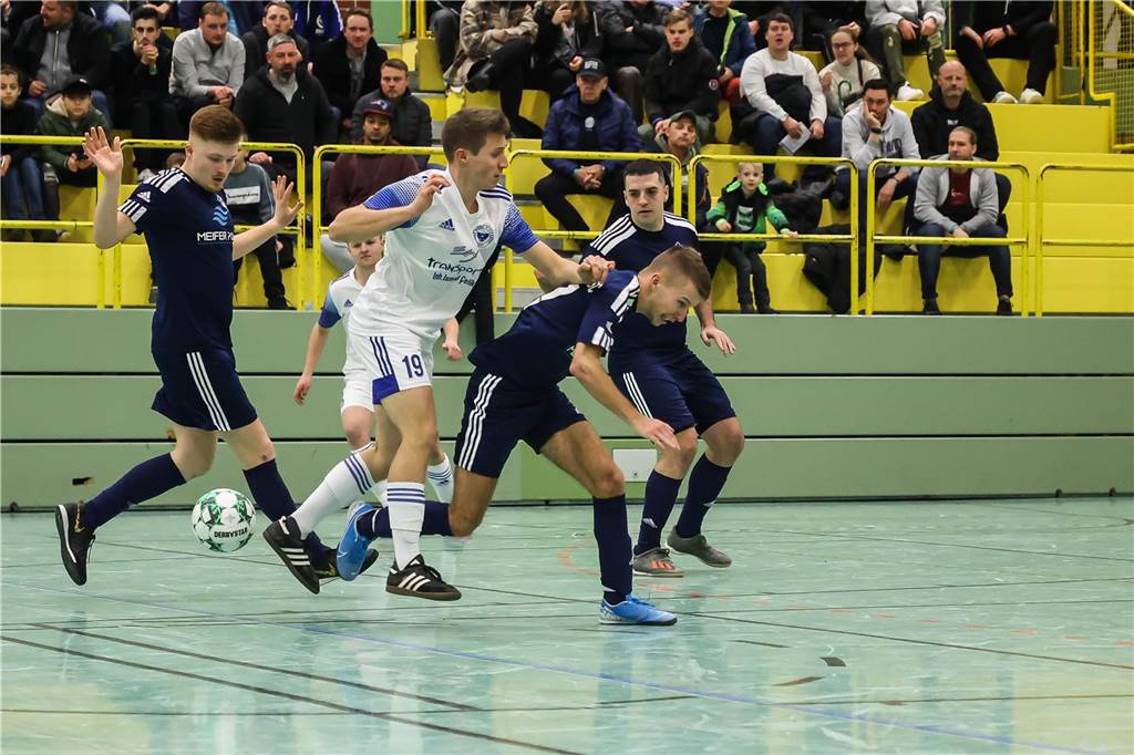 Die besten Bilder des ersten Vorrundentages aus der Halle Huckarde.