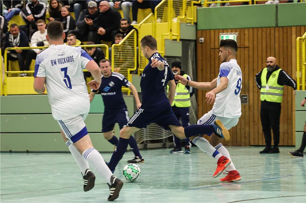 Die besten Bilder des ersten Vorrundentages aus der Halle Huckarde.