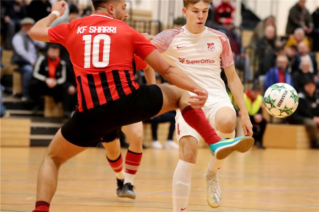 Die besten Bilder des ersten Vorrundentages aus der Halle Kreuzstraße.