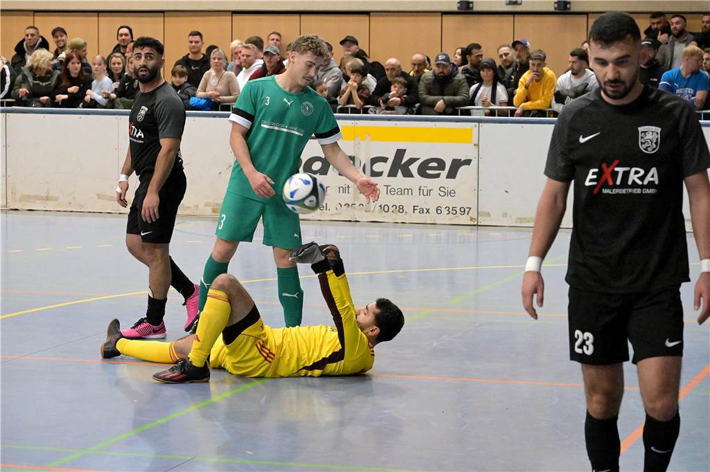 Die besten Bilder vom ersten Tag der Hallenstadtmeisterschaft Lünen.