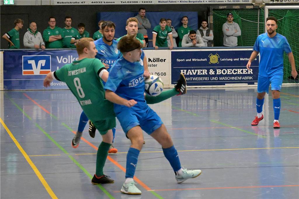 Die besten Bilder vom ersten Tag der Hallenstadtmeisterschaft Lünen.