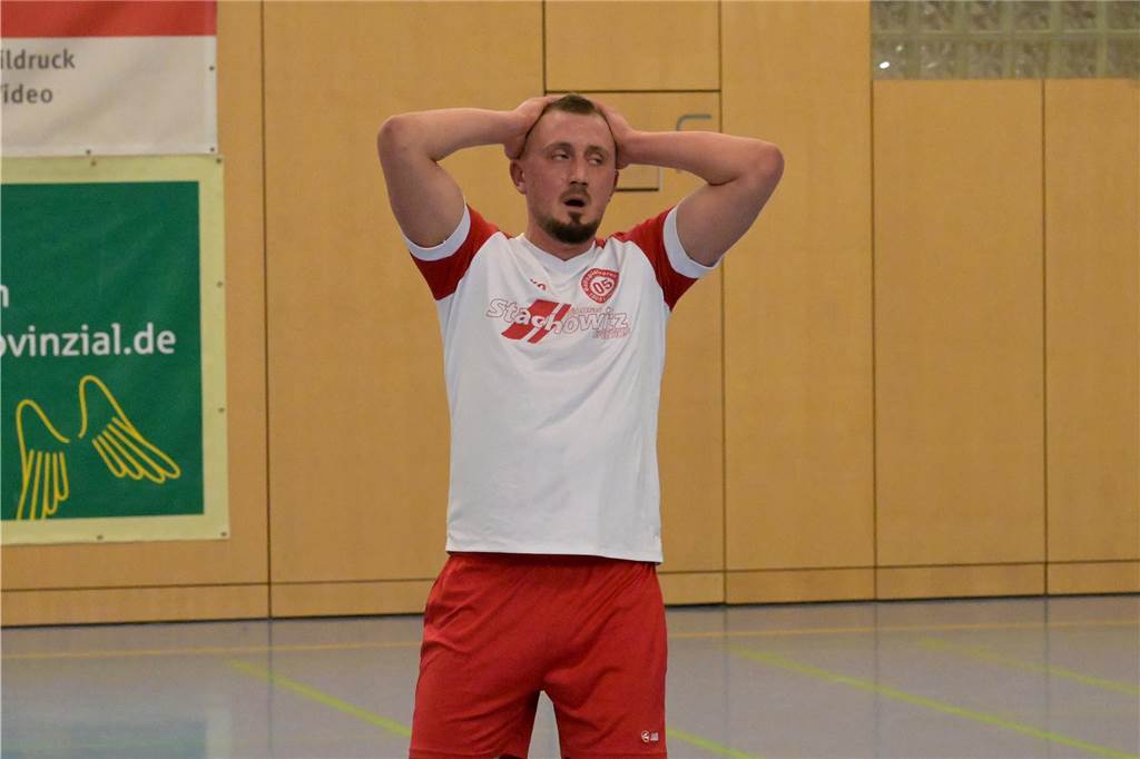 Die besten Bilder vom ersten Tag der Hallenstadtmeisterschaft Lünen.
