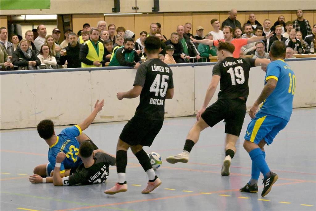 Die besten Bilder vom Finaltag der Lüner Hallenstadtmeisterschaft.