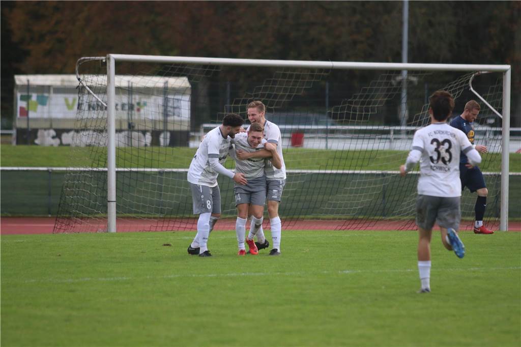 Die besten Bilder vom Fußball-Wochenende.