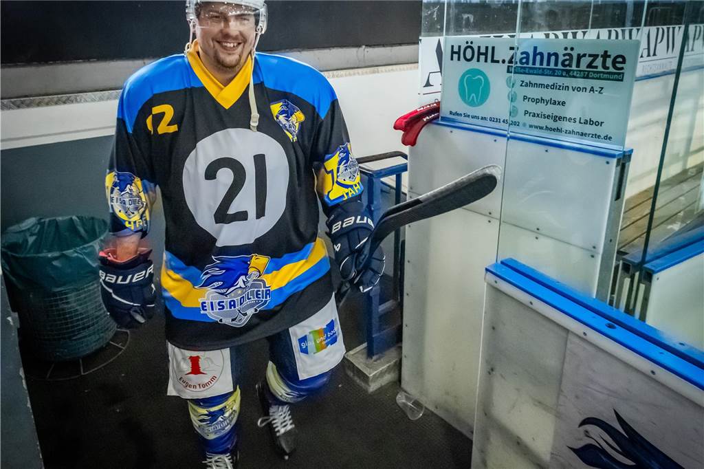 Die besten Bilder vom Jubiläumsspiel der Eisadler.