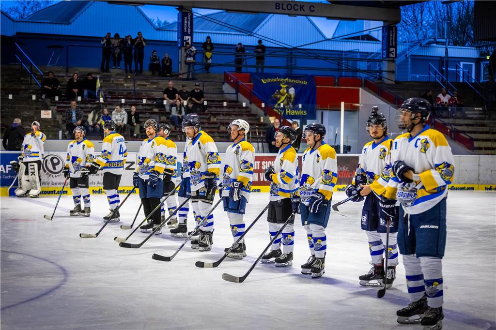 Die besten Bilder vom Jubiläumsspiel der Eisadler.