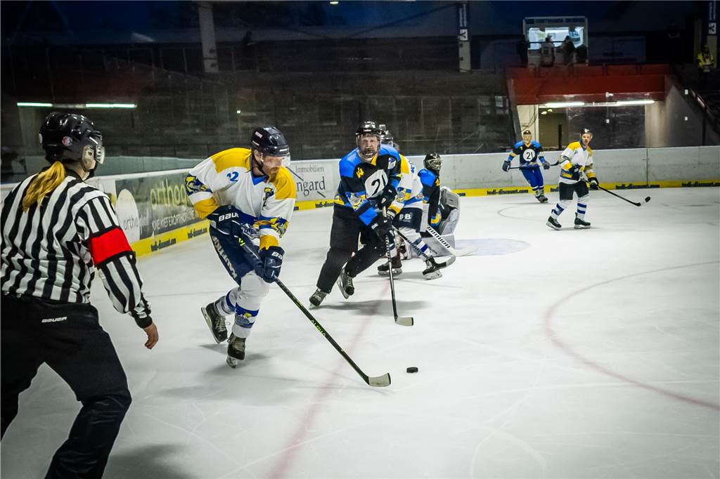 Die besten Bilder vom Jubiläumsspiel der Eisadler.