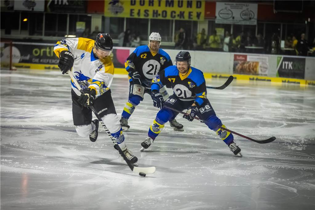 Die besten Bilder vom Jubiläumsspiel der Eisadler.