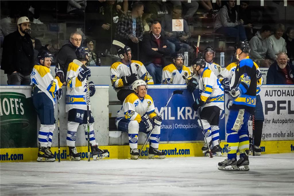 Die besten Bilder vom Jubiläumsspiel der Eisadler.