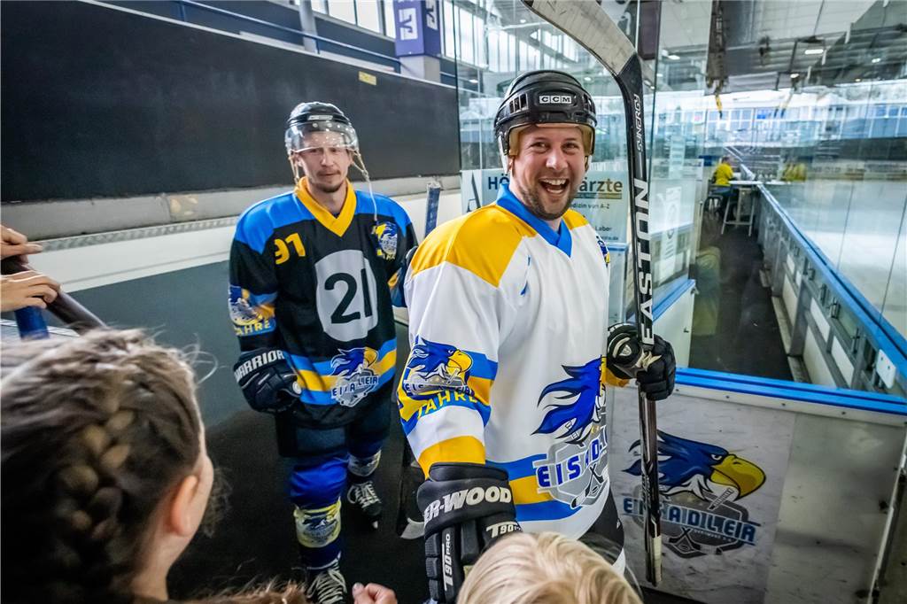 Die besten Bilder vom Jubiläumsspiel der Eisadler.