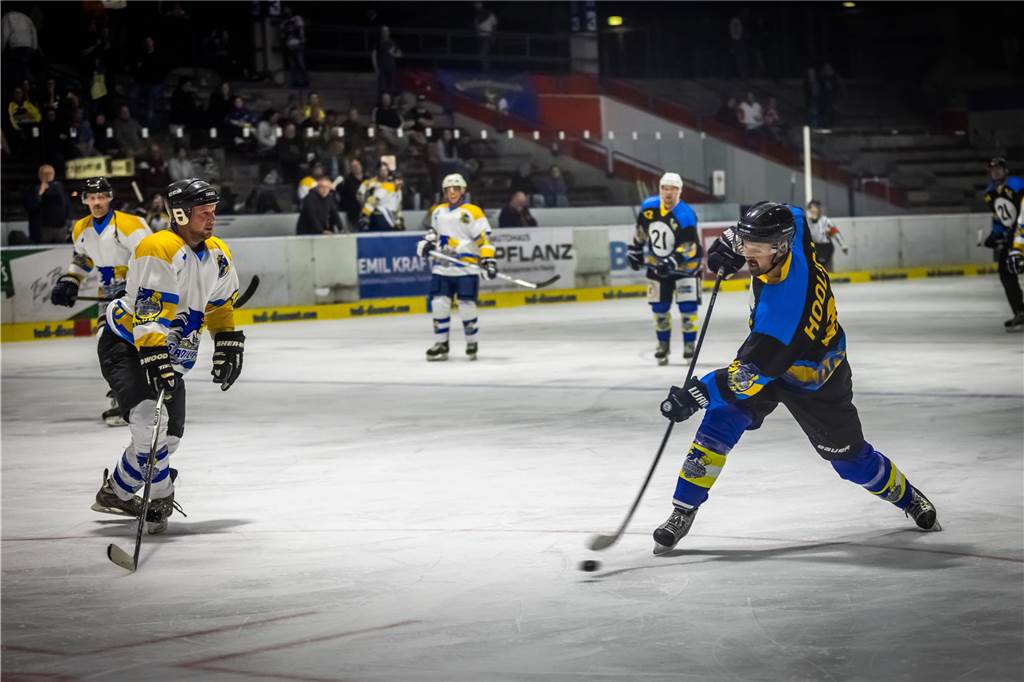Die besten Bilder vom Jubiläumsspiel der Eisadler.